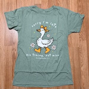 Love In Faith Christian shirt Size medium